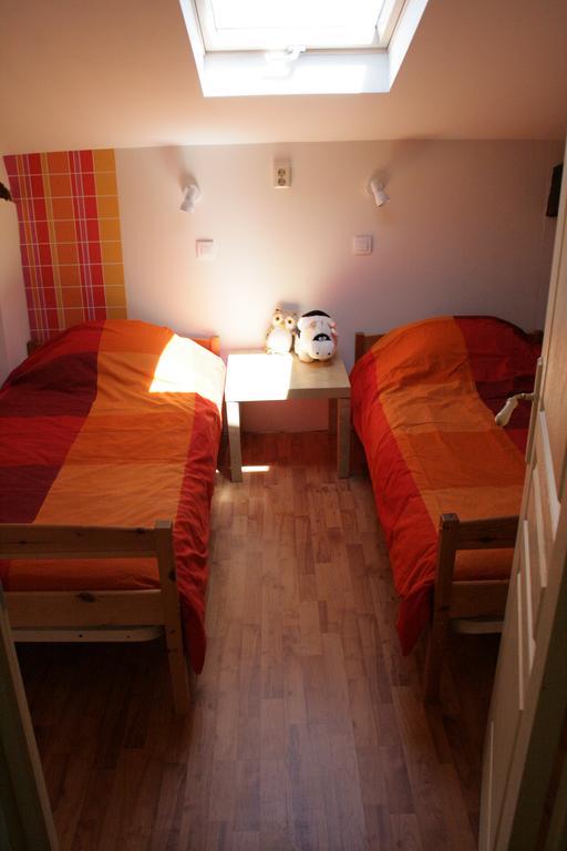 Le Petit Mas D'Ile Bed & Breakfast Saint-Germain-de-Confolens Екстериор снимка